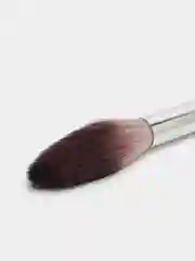 Кисть для макияжа