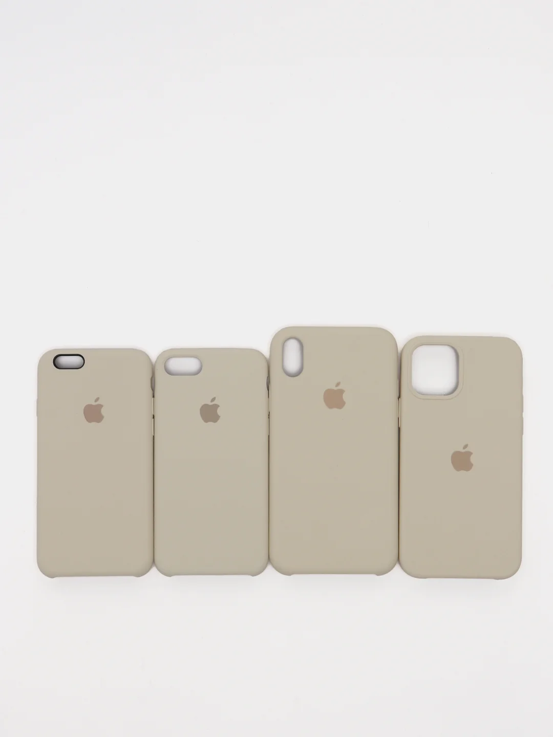 Бежевый чехол Silicone Case для iPhone 12/12Pro, силиконовый, с закрытым низом