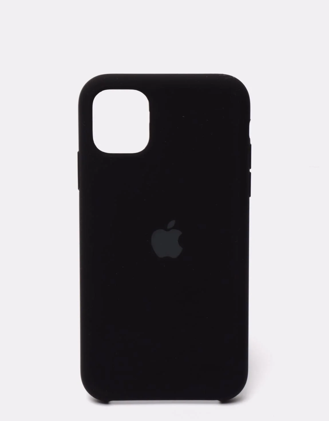 Черный силиконовый защитный чехол на iPhone 11