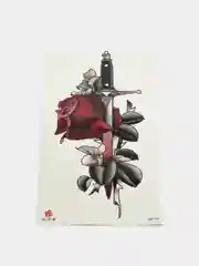 Багровый временное тату