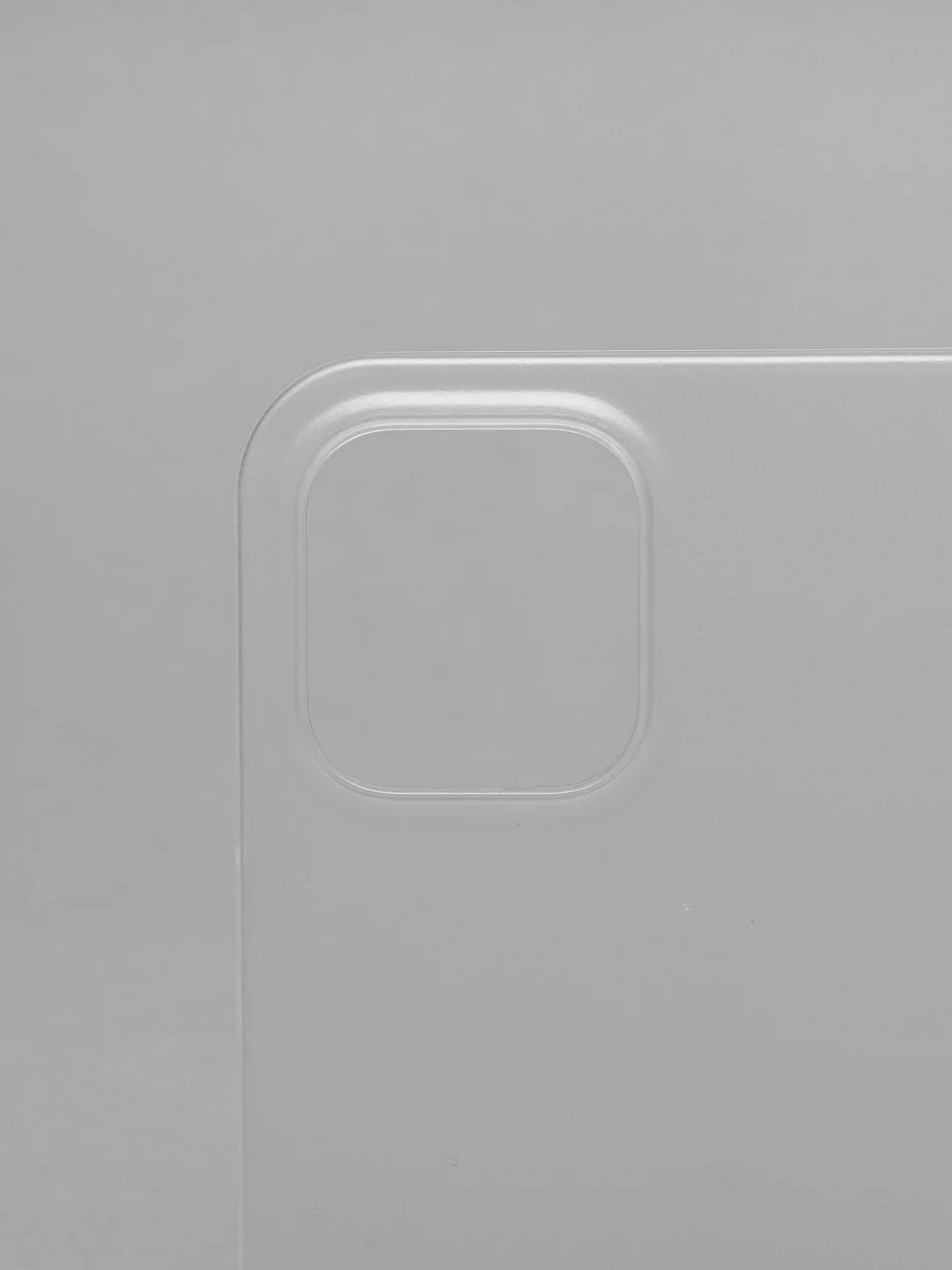 Белый чехол на iPhone 6, 6S, 7, 8, SE 2020, 7 Plus, 8 Plus, X, XS, XS Max, XR, 11, 11 Pro, 11 Pro Max, 12
