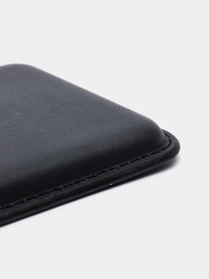 Черный кошелек из эко-кожи для карт MagSafe Leather Wallet на iPhone 12, 13 ProMax