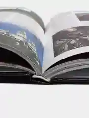 Книга "100 самых знаменитых женщин мира", энциклопедия для детей и взрослых
