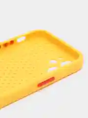 Желтый чехол силиконовый с перфорацией для Айфон  iPhone 11 /11 Pro / 11 Pro Max / 12