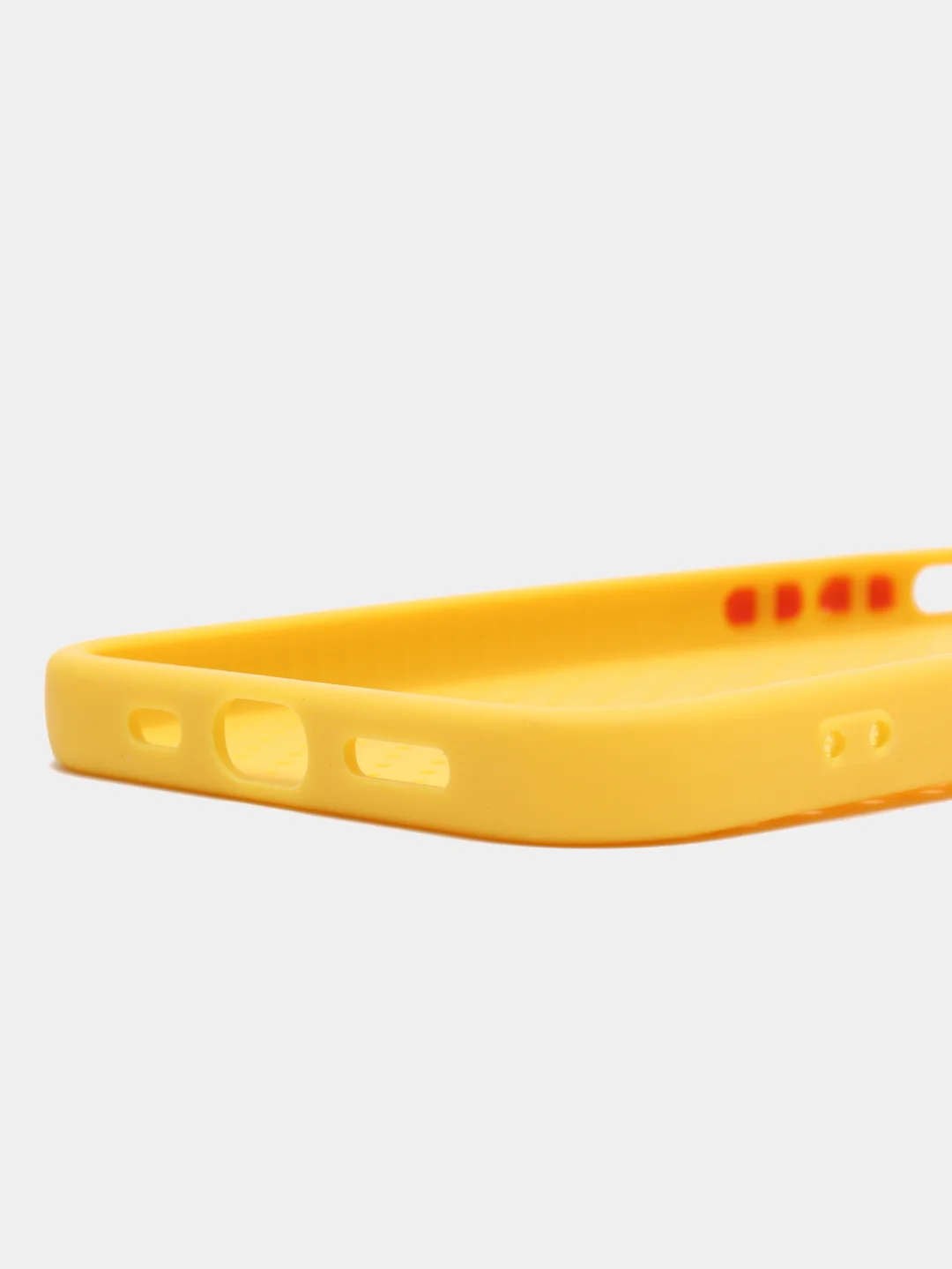 Желтый чехол силиконовый с перфорацией для Айфон iPhone 11 /11 Pro / 11 Pro Max / 12