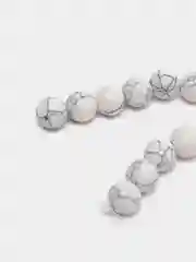 Белый бусины бирюза искусстве