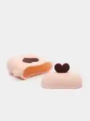 Кремовый чехол для беспроводных наушников AirPods