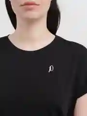 Белый брошь "Буква"
