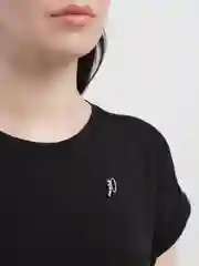 Белый брошь "Буква"