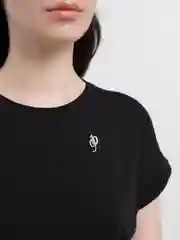 Фуксия брошь "Буква"