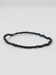 Черный браслет из бисера