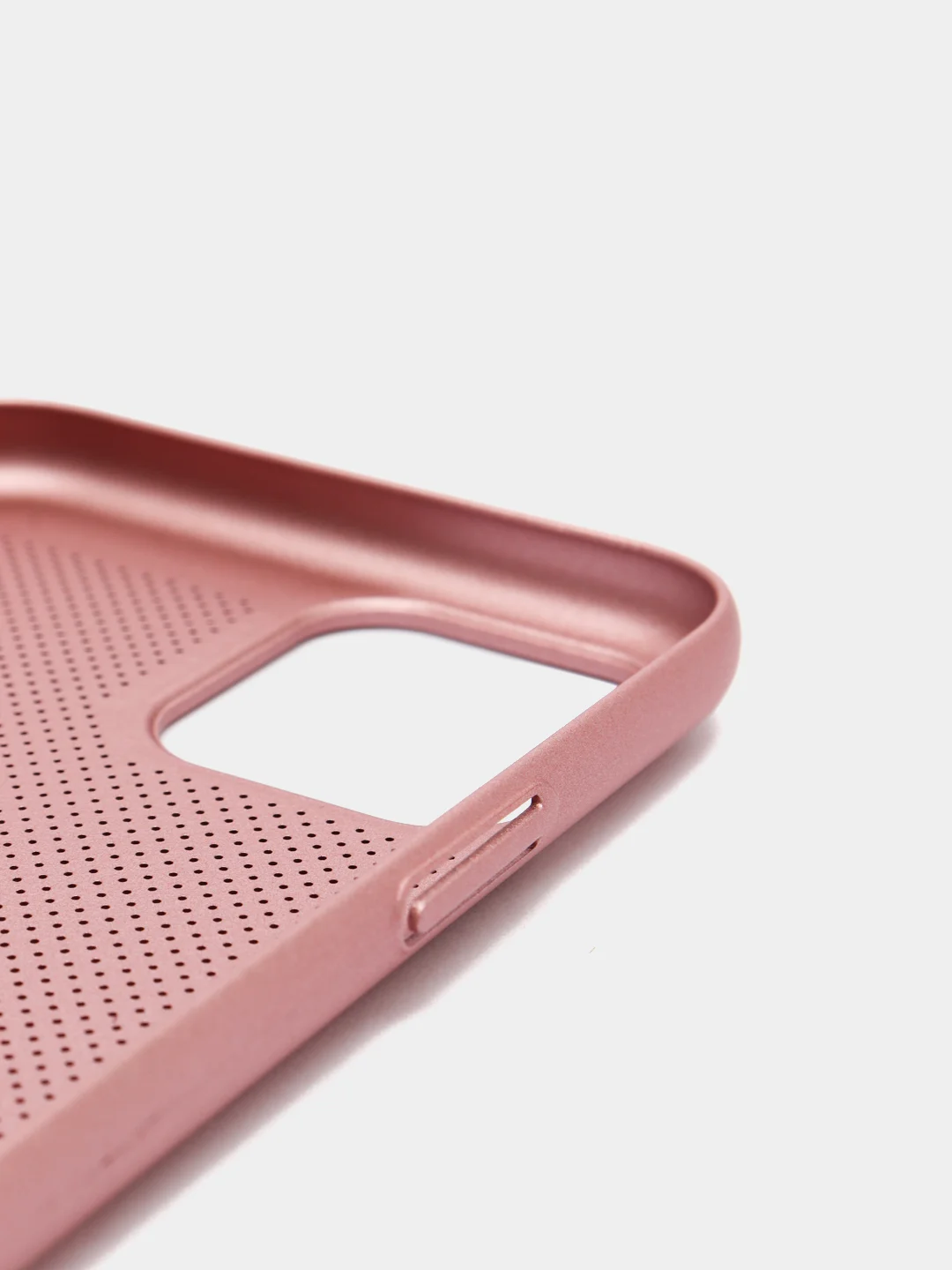Розовый чехол ультратонкий с перфорацией для Айфон iPhone 11, iPhone 11 Pro, iPhone 11 Pro Max