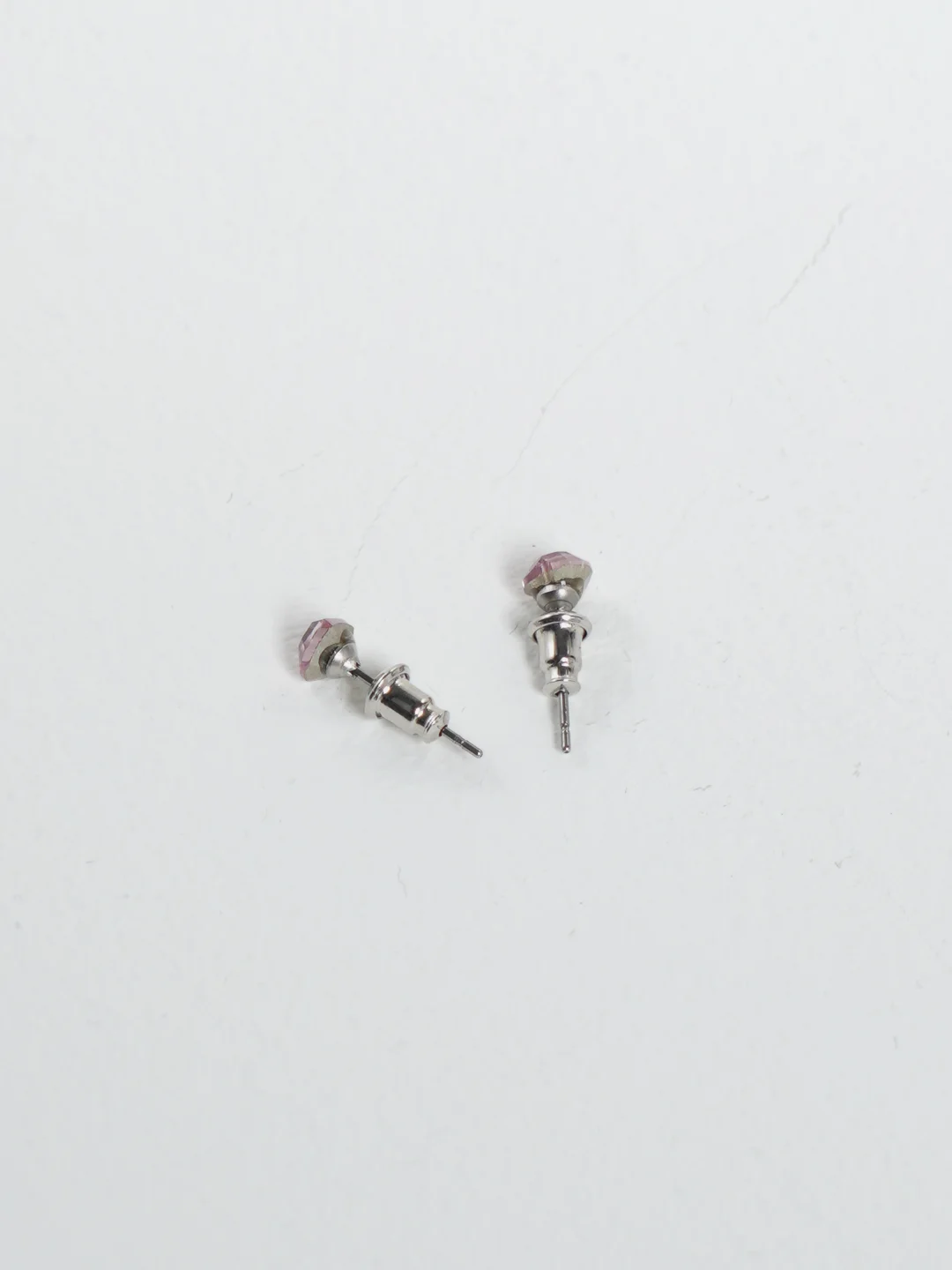 Сиреневый серьги-гвоздики Swarovski Xuping