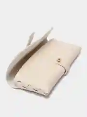 Белый футляр для очков
