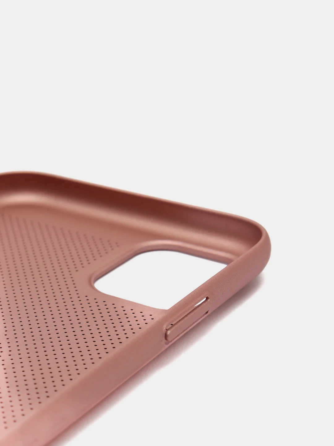 Розовый чехол ультратонкий с перфорацией для Айфон iPhone 11, iPhone 11 Pro, iPhone 11 Pro Max