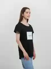 Черный футболка женская с принтом