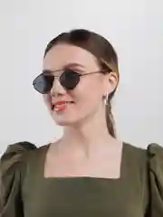 Черный солнцезащитные очки, в форме ромба