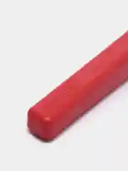 Красный футляр для зубной щётки