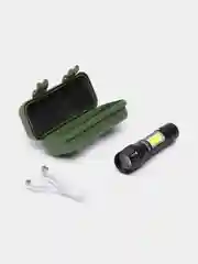 Черный аккумуляторный карманный фонарик с usb в кейсе