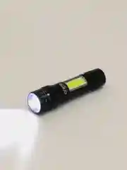 Черный аккумуляторный карманный фонарик с usb в кейсе