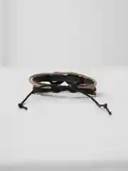 Черный браслет