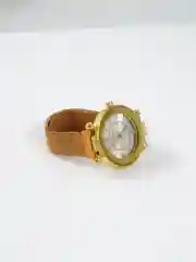 Часы наручные женские на ремешке