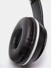Белый беспроводные стерео наушники P47 Wireless Bluetooth 5.0 EDR  с микрофоном