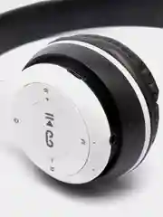 Белый беспроводные стерео наушники P47 Wireless Bluetooth 5.0 EDR  с микрофоном
