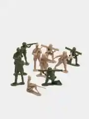 Угольный набор солдатиков и военной техники