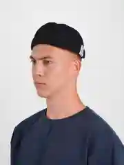Черный кепка без козырька "Докер"