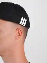 Черный кепка без козырька "Докер"