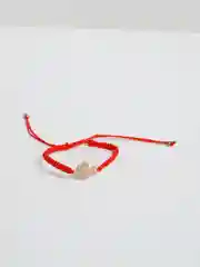 Серый браслет "Красная нить"