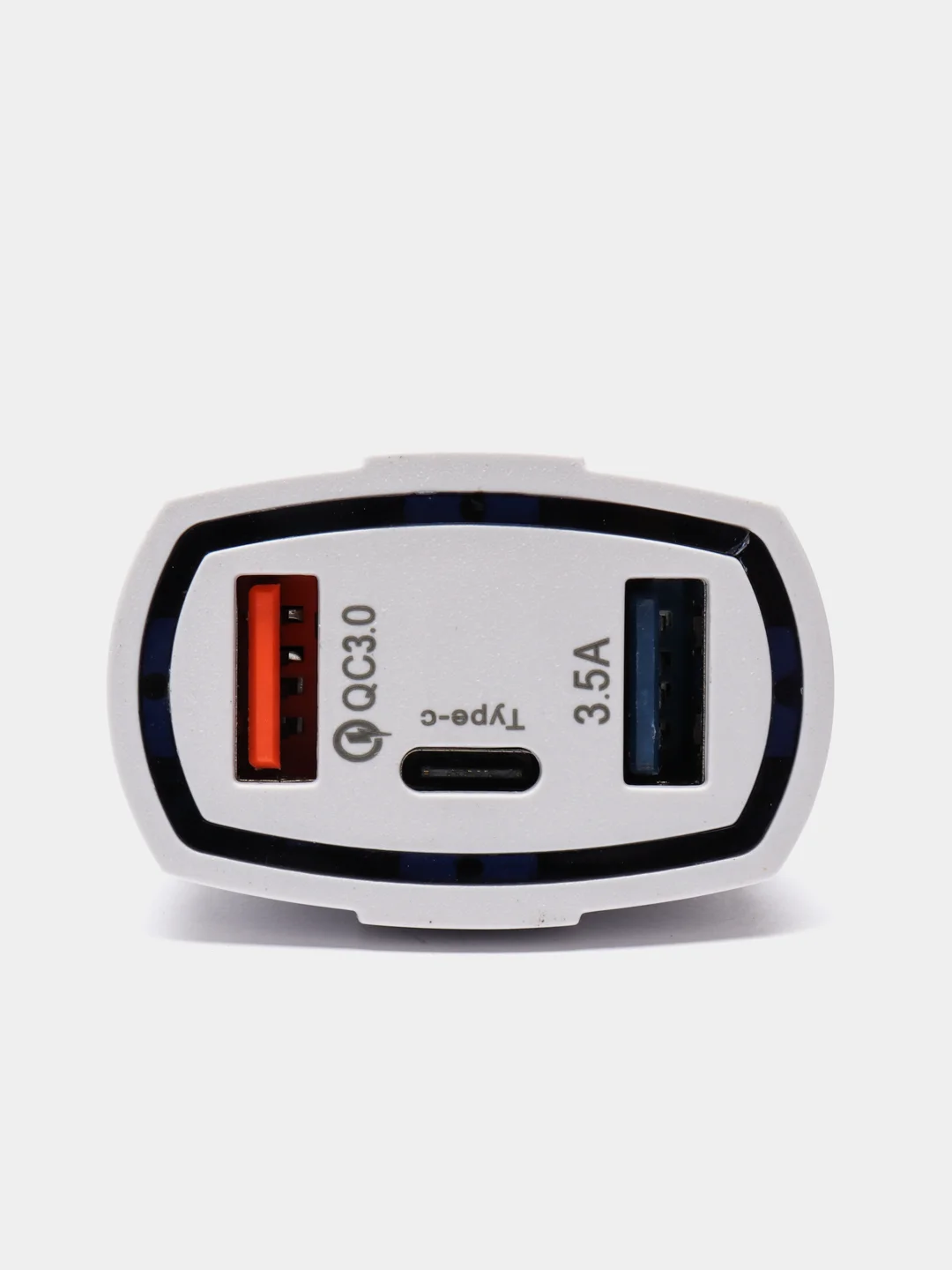 Белый автомобильное зарядное устройство 2 USB и Type C