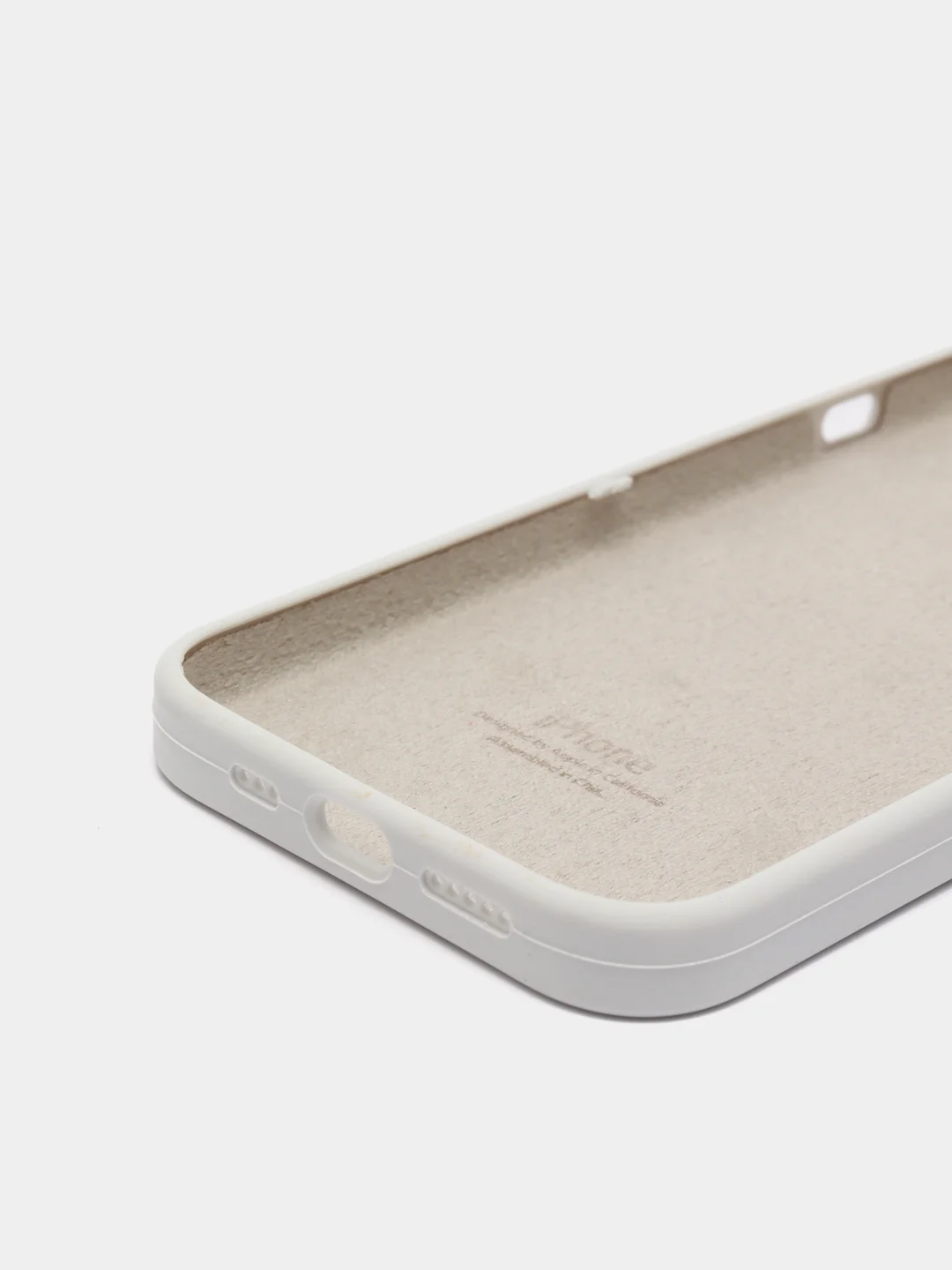 Бежевый чехол Silicone Case для Apple iPhone 13