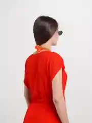 Красный парео пляжное