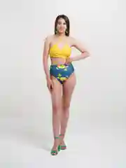 Желтый раздельный купальник с принтом