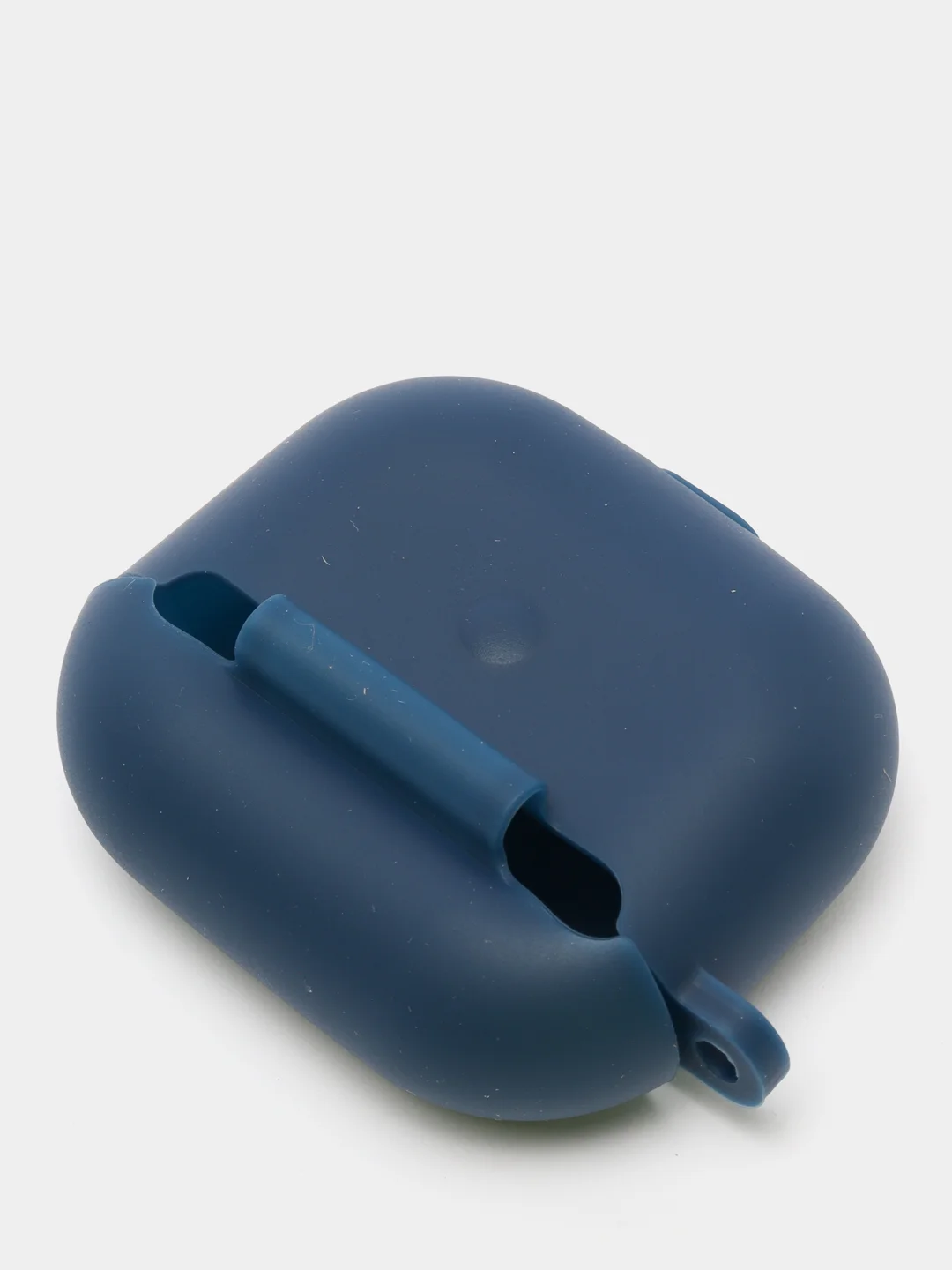 Темно-синий силиконовый чехол для наушников Apple Airpods 3 с карабином в комплекте