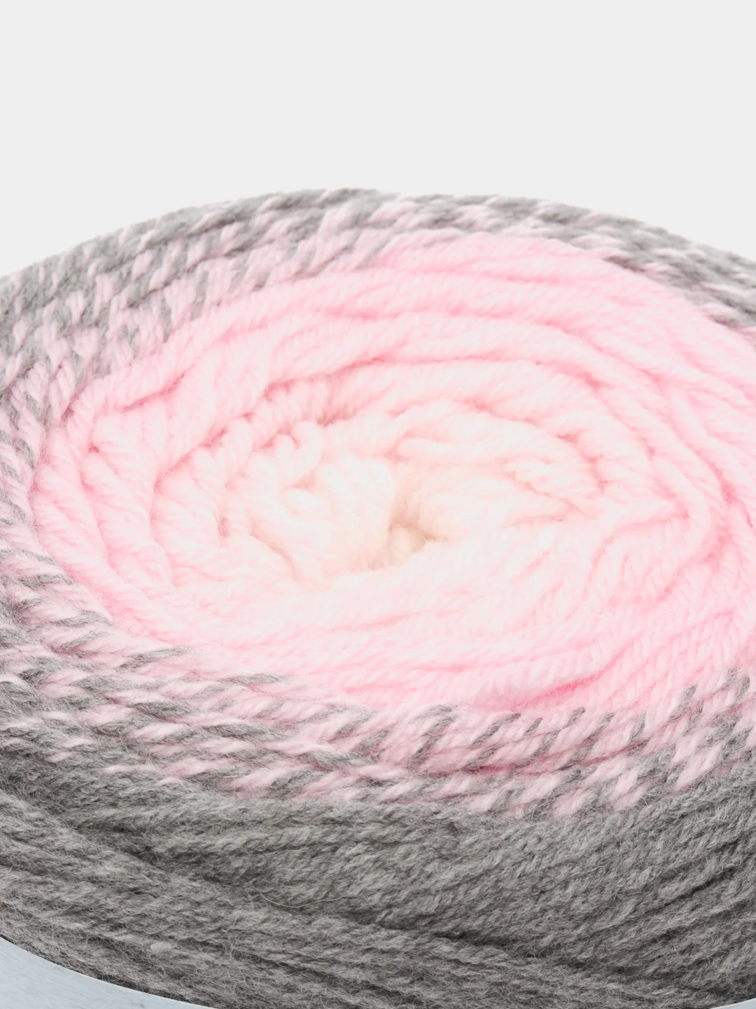 Серый пряжа Yarnart Flowers Merino, 590 м, 225 г
