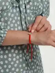 Серый металлик браслет "Красная нить"