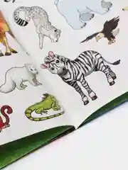 Многоразовые наклейки "Изучаем животных", книжка-панорамка
