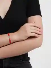 Серый меланж браслет красная нить