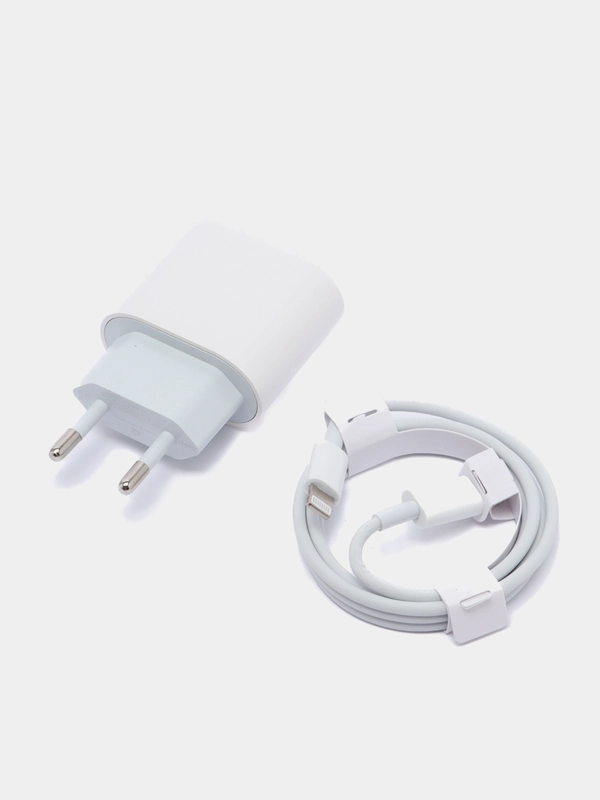 Зарядное устройство для iPhone, блок Type-C, PD, 20W, Lightning в комплекте