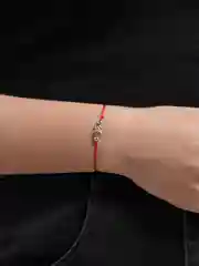Серый металлик браслет "Красная нить"