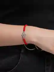 Угольный браслет красная нить