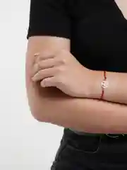 Серый браслет "Красная нить"