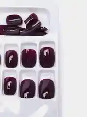 Аметистовый накладные ногти с дизайном