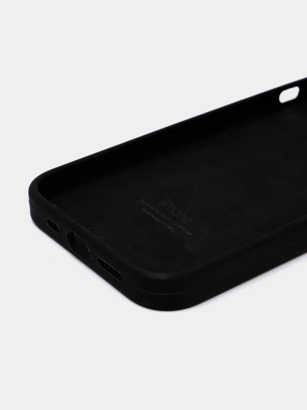 Черный чехол Silicone Case для Apple iPhone 13