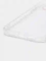 Алый чехол на iPhone 4