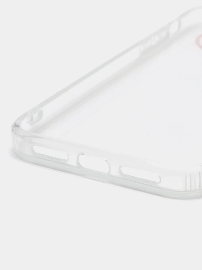 Алый чехол на iPhone 4