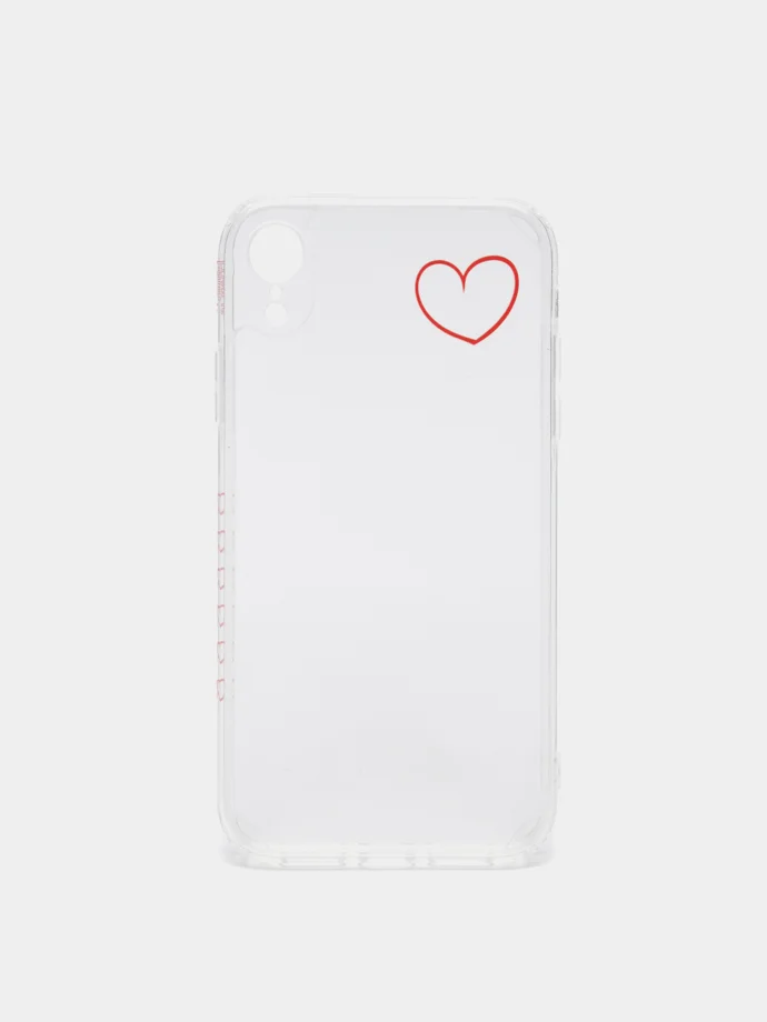 Алый чехол на iPhone 4